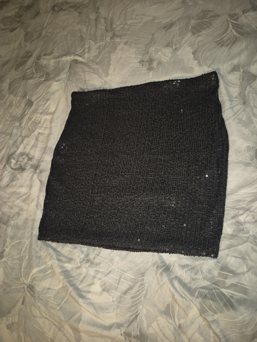 Sparkle-Trim Black Sequin Mini Skirt - Picture 2 of 3